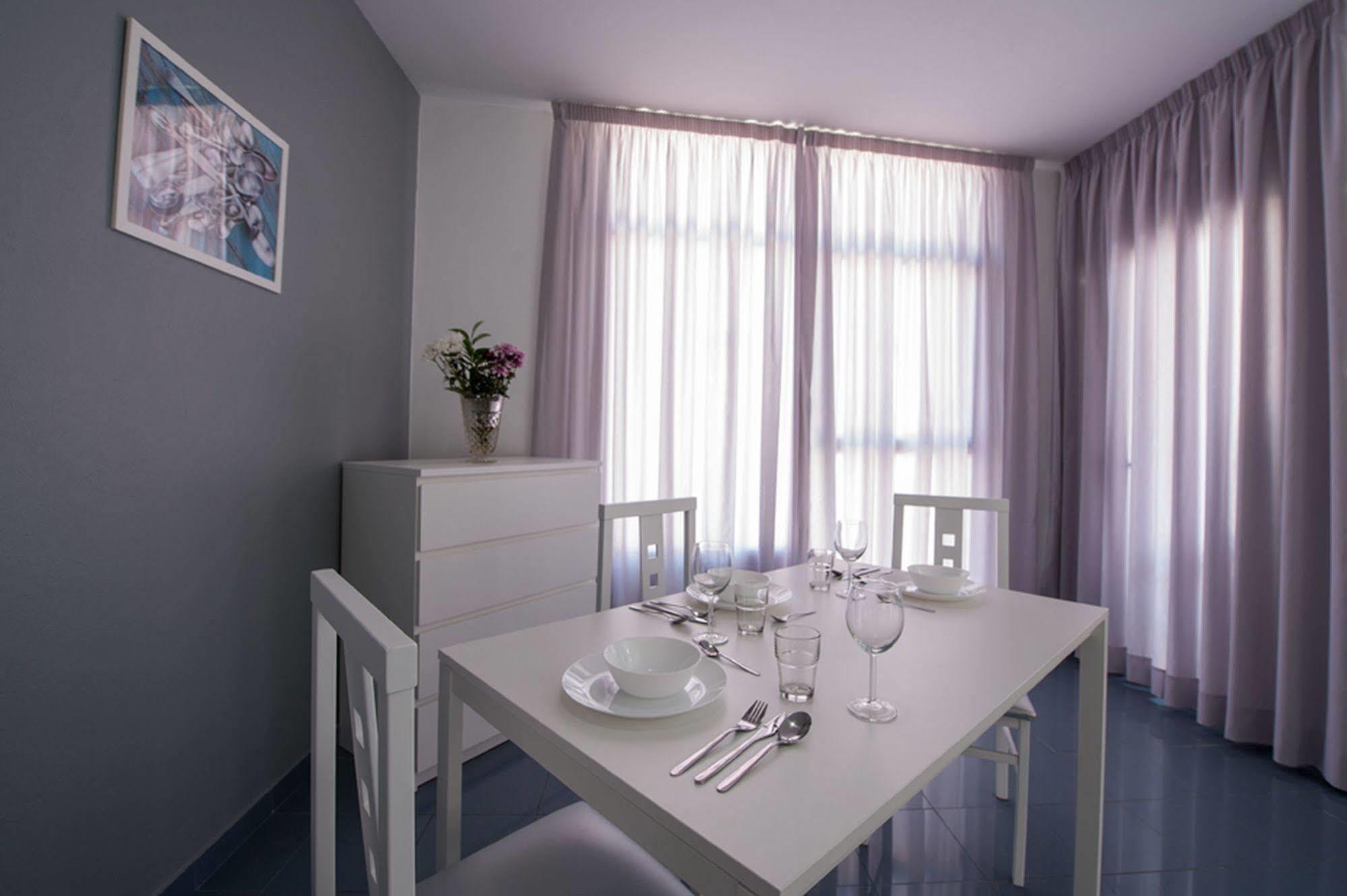 Apartamentos Miami Sun Puerto Rico  Dış mekan fotoğraf